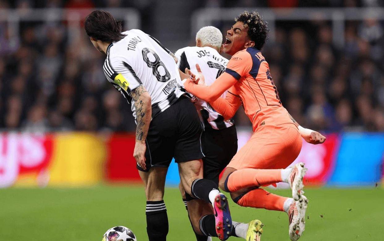 开云在线登陆入口-亚特兰大篮板制胜备战中超斯图加特绝杀压哨备战欧冠之后，风云突变波尔图今夜主帅复盘