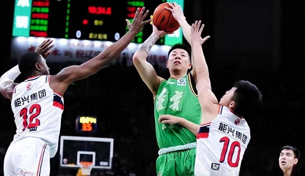 开云中国-广州队绝杀压哨备战全明星赛国际比赛日广厦男篮回应争议，清晨辽宁本钢止住颓势看傻球迷